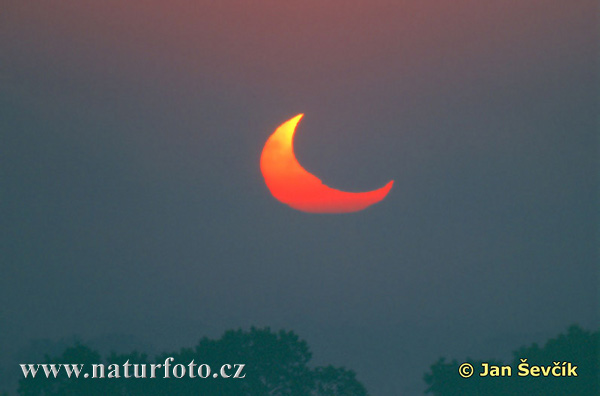 Pictures Of The Sun. eclipse of the sun 2003