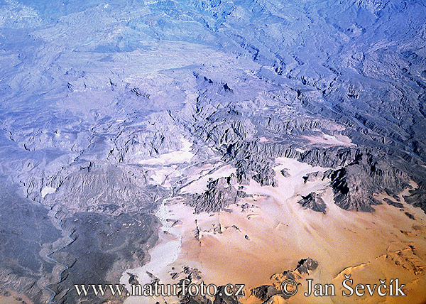 Tibesti Mountains Photos, Tibesti Mountains Images | Photobank ... Tibesti Mountains Photos, Tibesti Mountains Images | Photobank ...