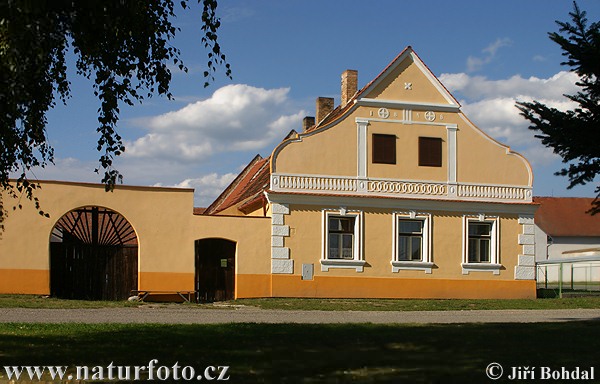 Folk Architecture - Olesnik (Arch)