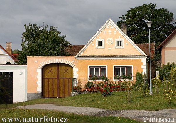 Folk Architecture - Plastovice (Arch)