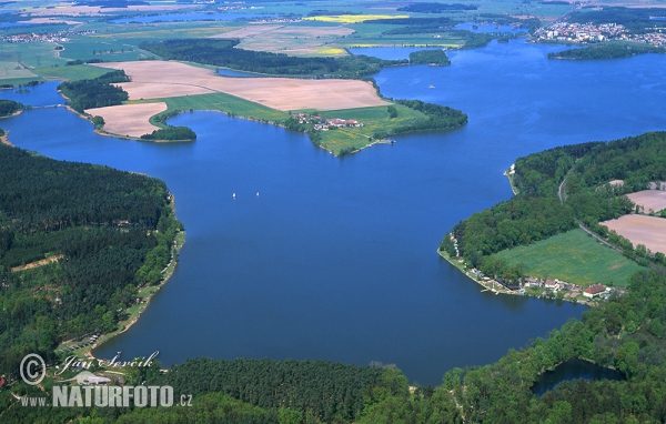 Bezdrev fishpond (AIR)