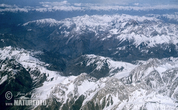 Gissar and Zaravšan ridge (AIR)