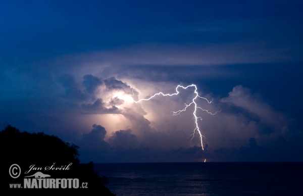 thunderstorm (Sky 5)